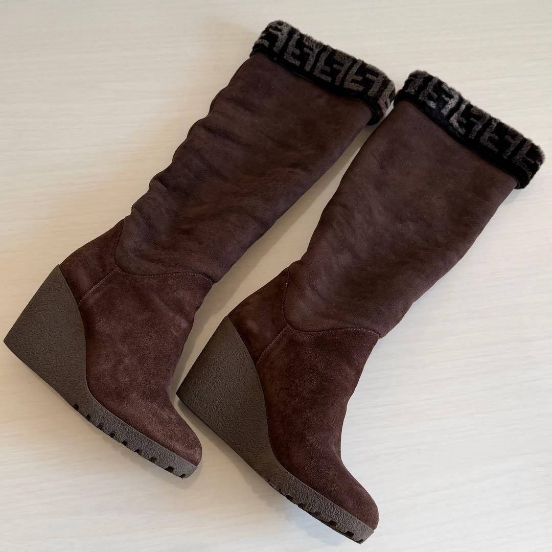 フェンディ　ロングムートンブーツ　スエード　イタリア製　FFロゴ　ズッカ柄　茶