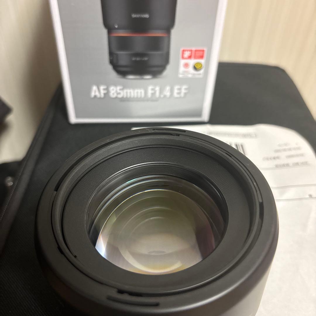 SAMYANG AF 85mm F1.4 EF レンズ