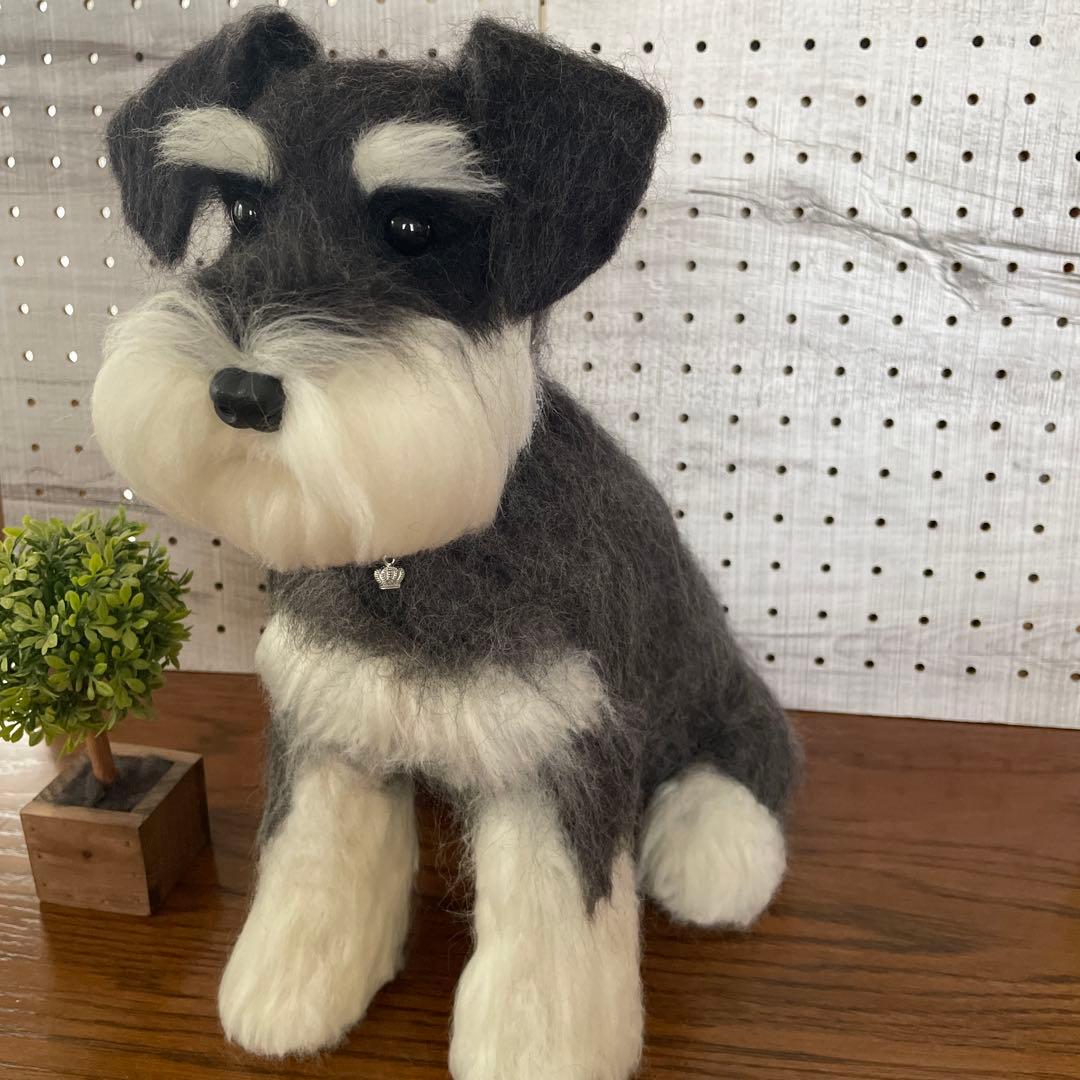 羊毛フェルト　ミニチュアシュナウザー　ブラック&シルバーちゃん　BIGサイズ