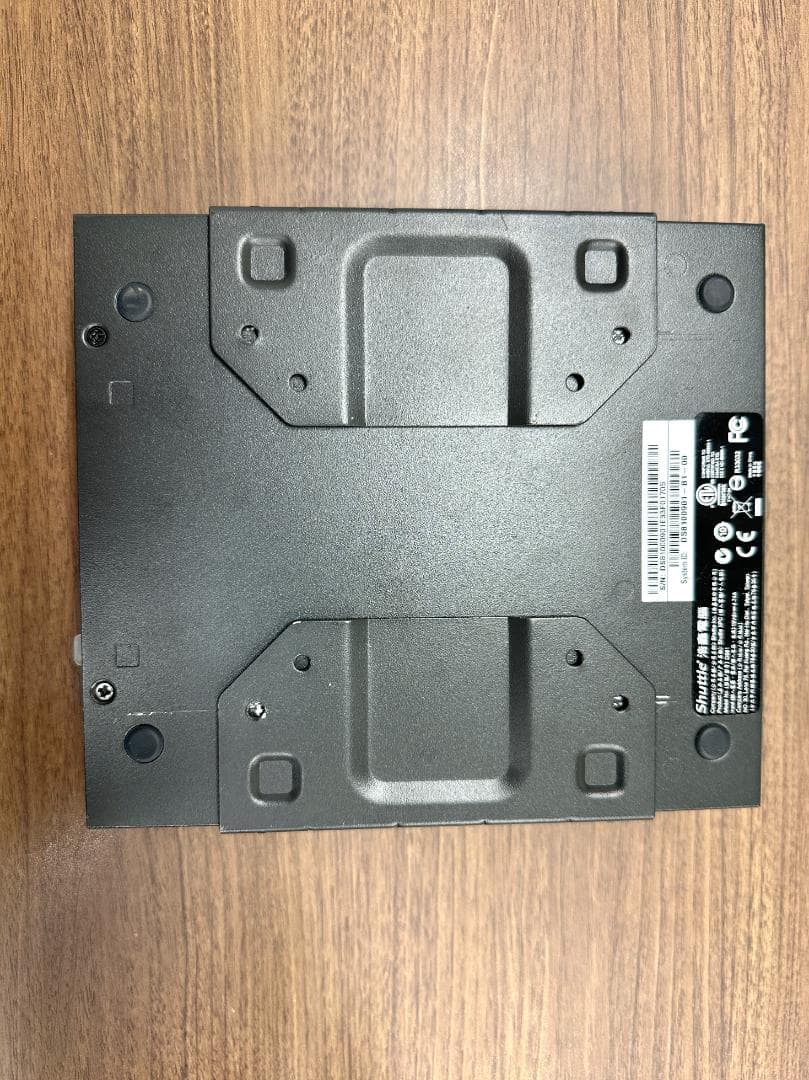 ミニPC Shuttle DS81 +i7-4790S +256GBSSD+8GBDIMM