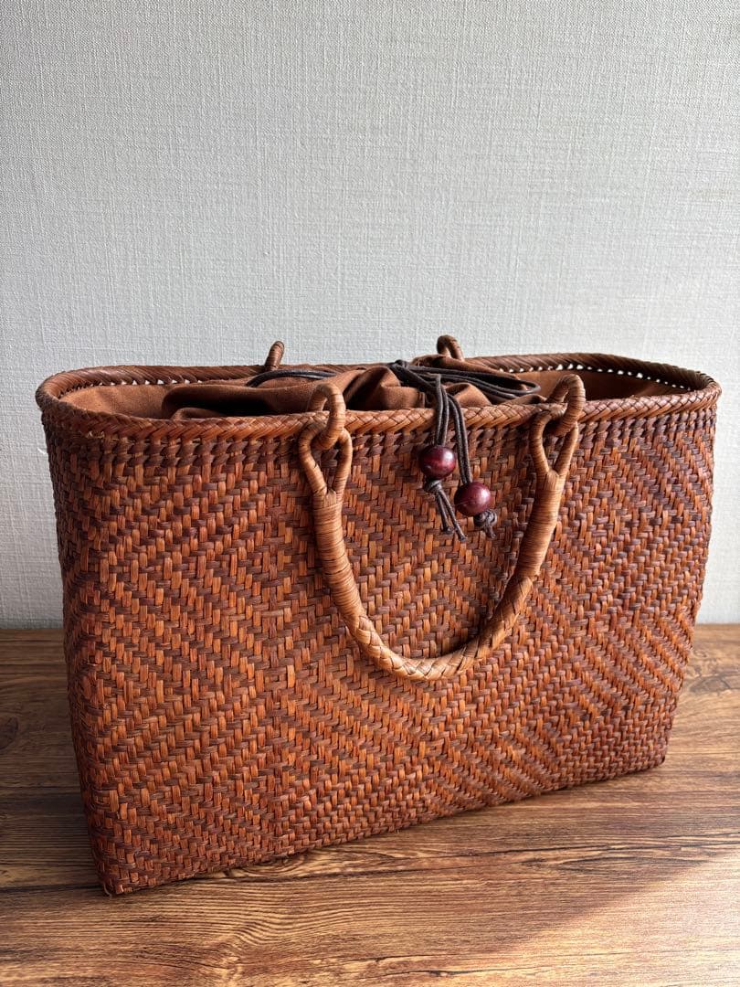 国産山葡萄蔓　かごバッグ　網代編み