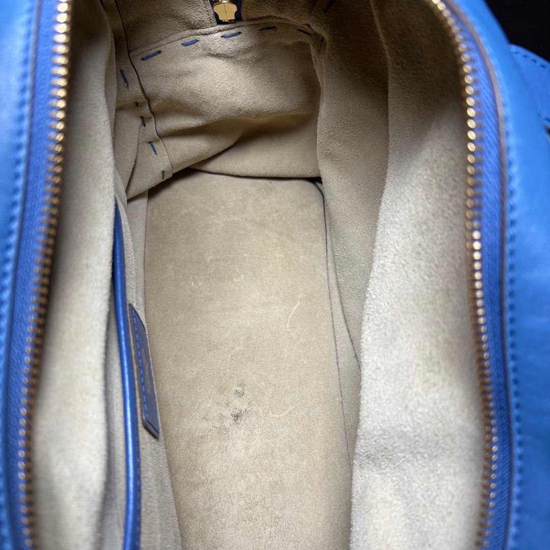 アニヤハインドマーチ　カーカー　２WAY　くすみブルー　鍵　タッセル