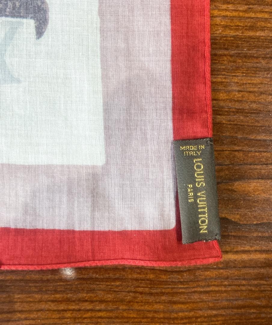 美品 LOUISVUITTON ルイヴィトン 大判ハンカチ 送料込み