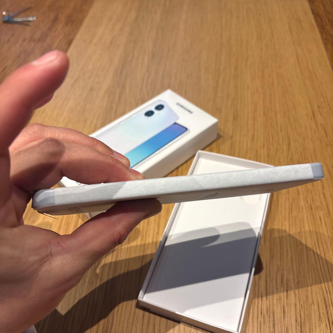 Samsung Galaxy A25 5G 本体 箱付き 開封のみ未使用