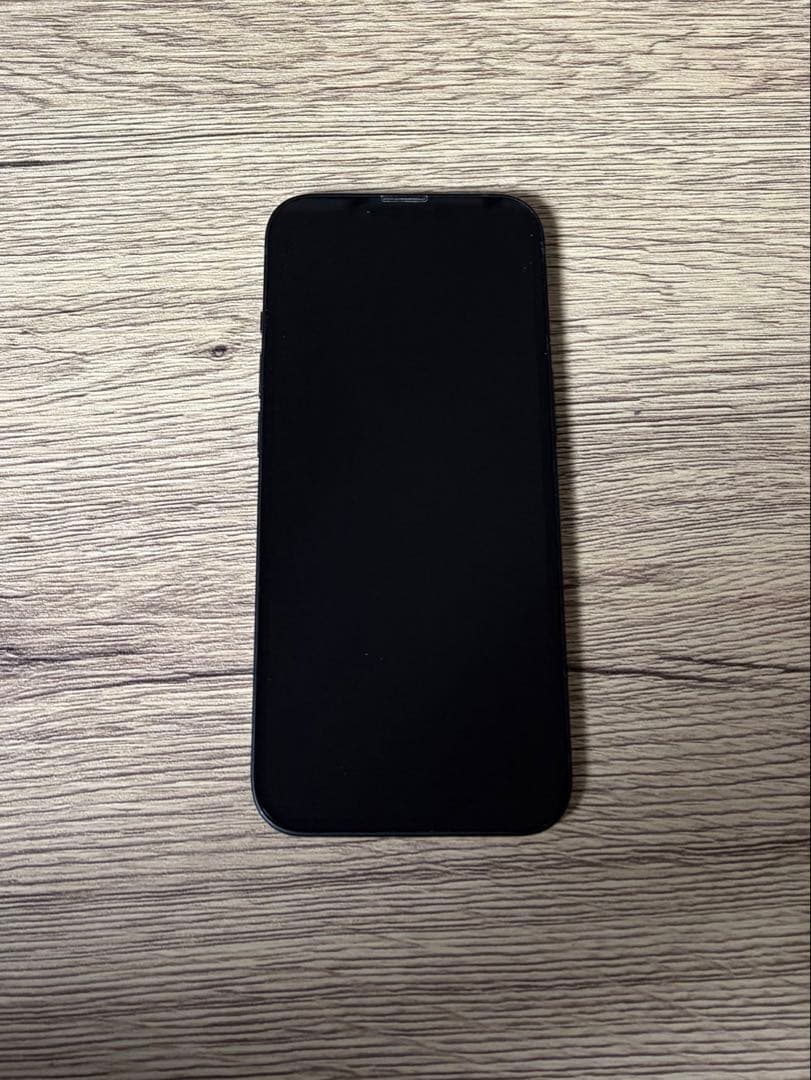 iPhone 13 本体