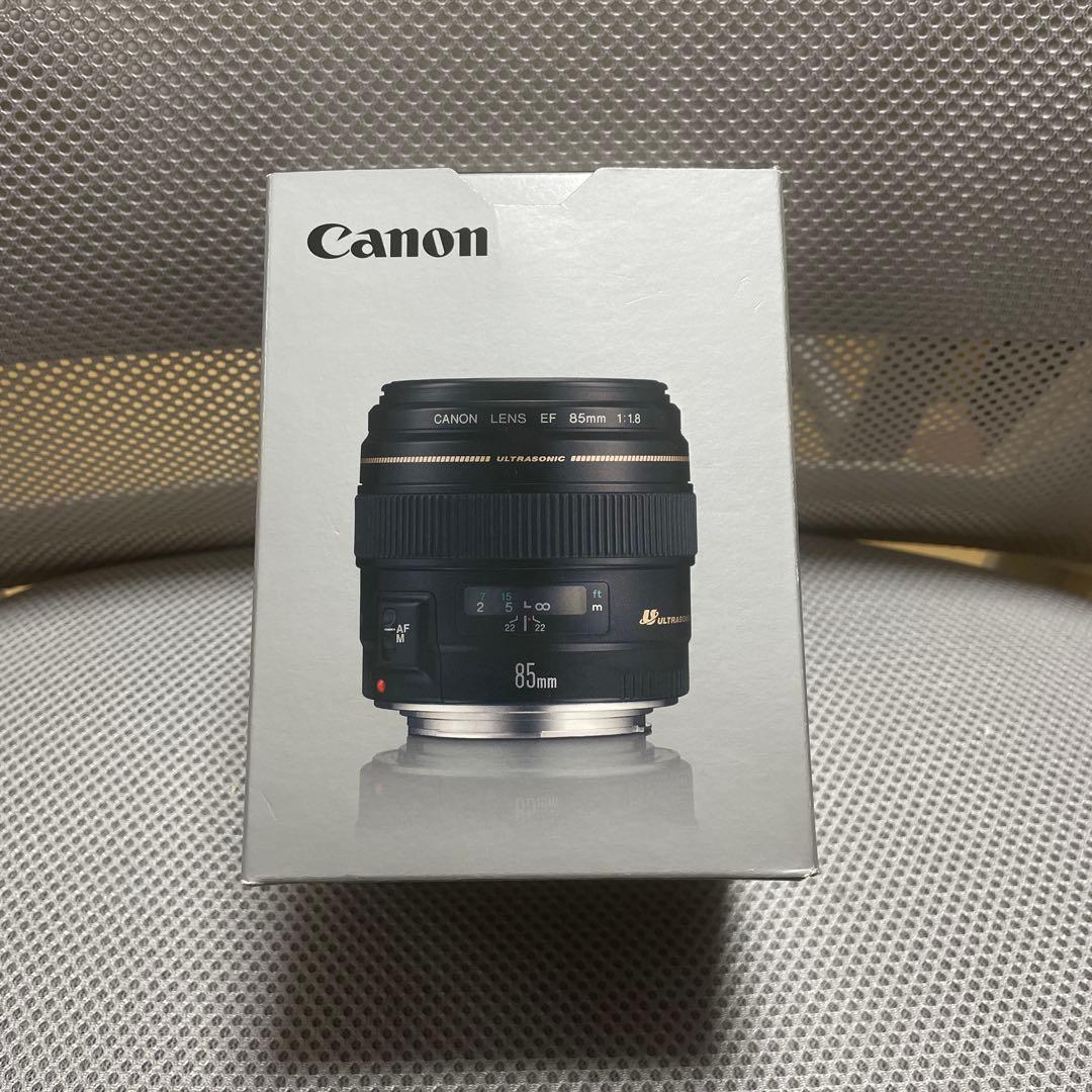 Canon EF 85mm f/1.8 USM レンズ、プロテクター、フード付き