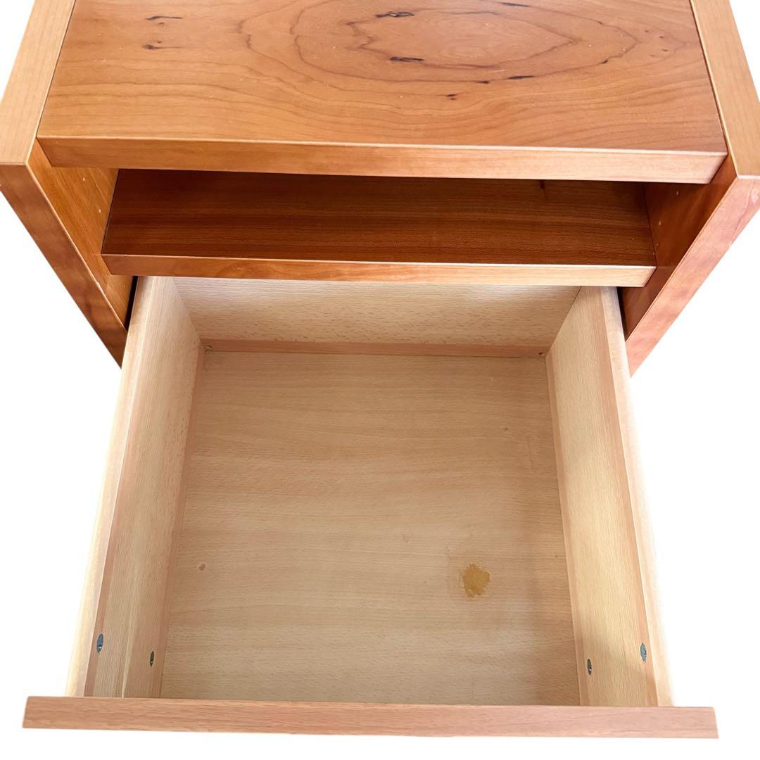 HR713 【廃盤】BoConcept 北欧　ナイトテーブル　サイドテーブル