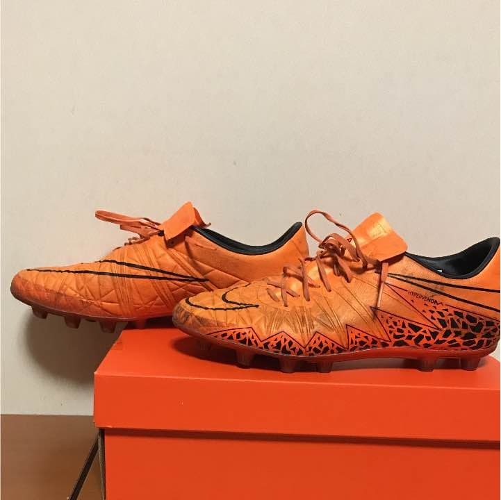 ナイキHYPERVenom