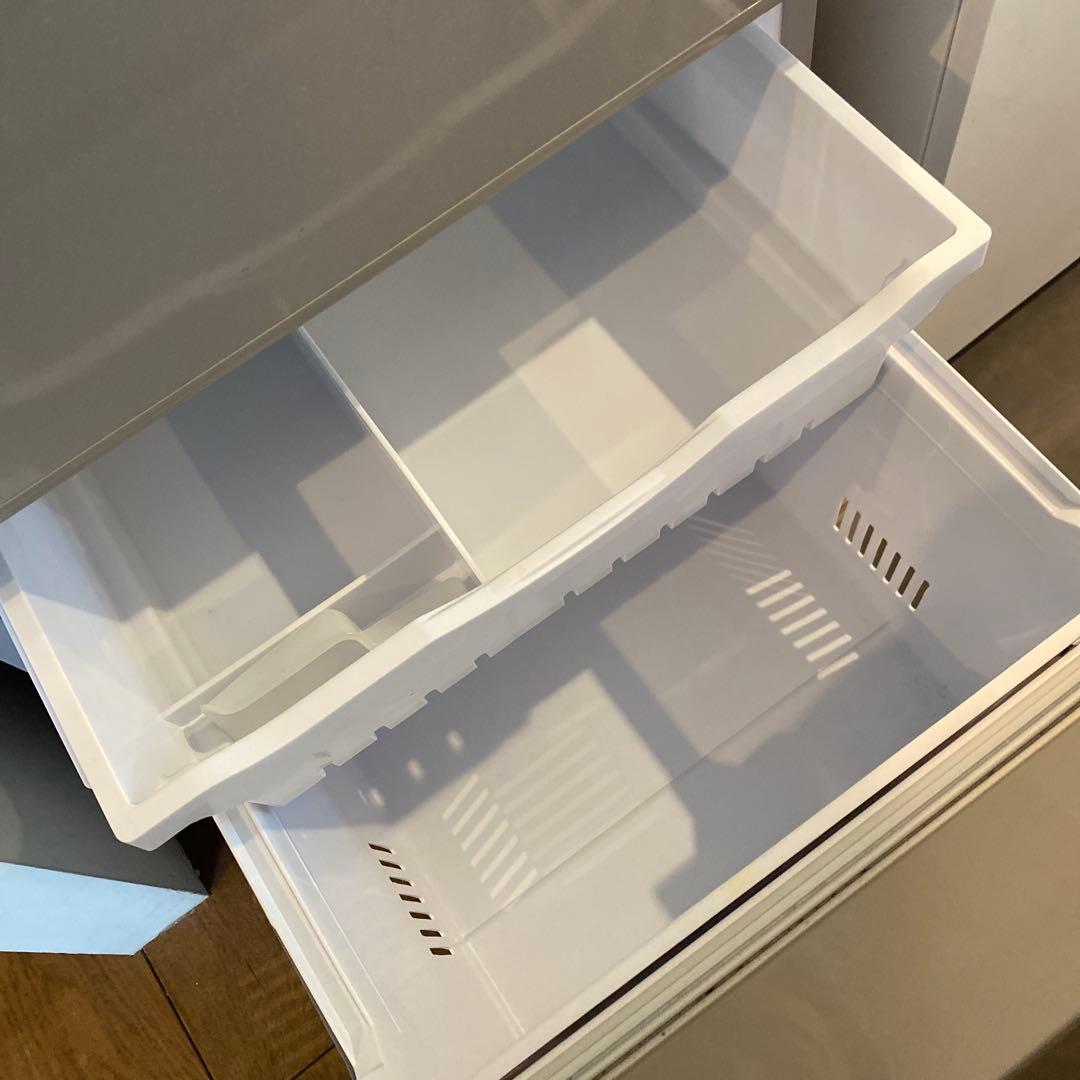 HITACHI 3ドア冷凍冷蔵庫 265L （真空チルド 急速冷凍 製氷器付き）