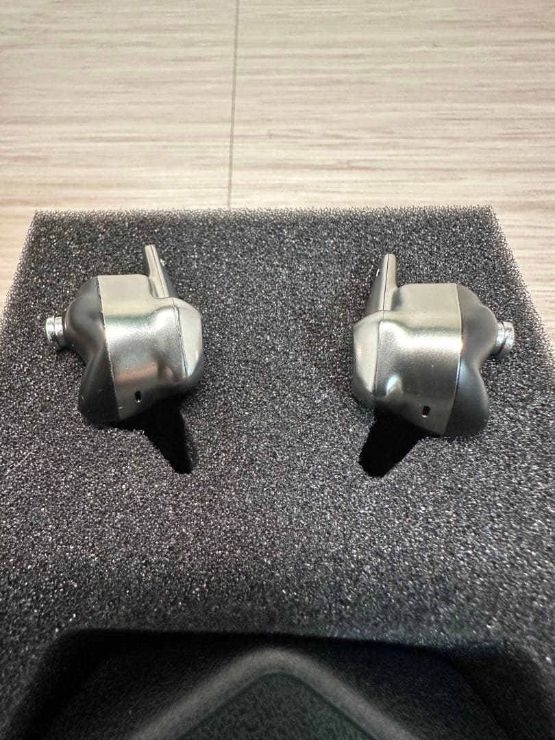 【美品】HIFIMAN Svanar Wireless ワイヤレスイヤホン