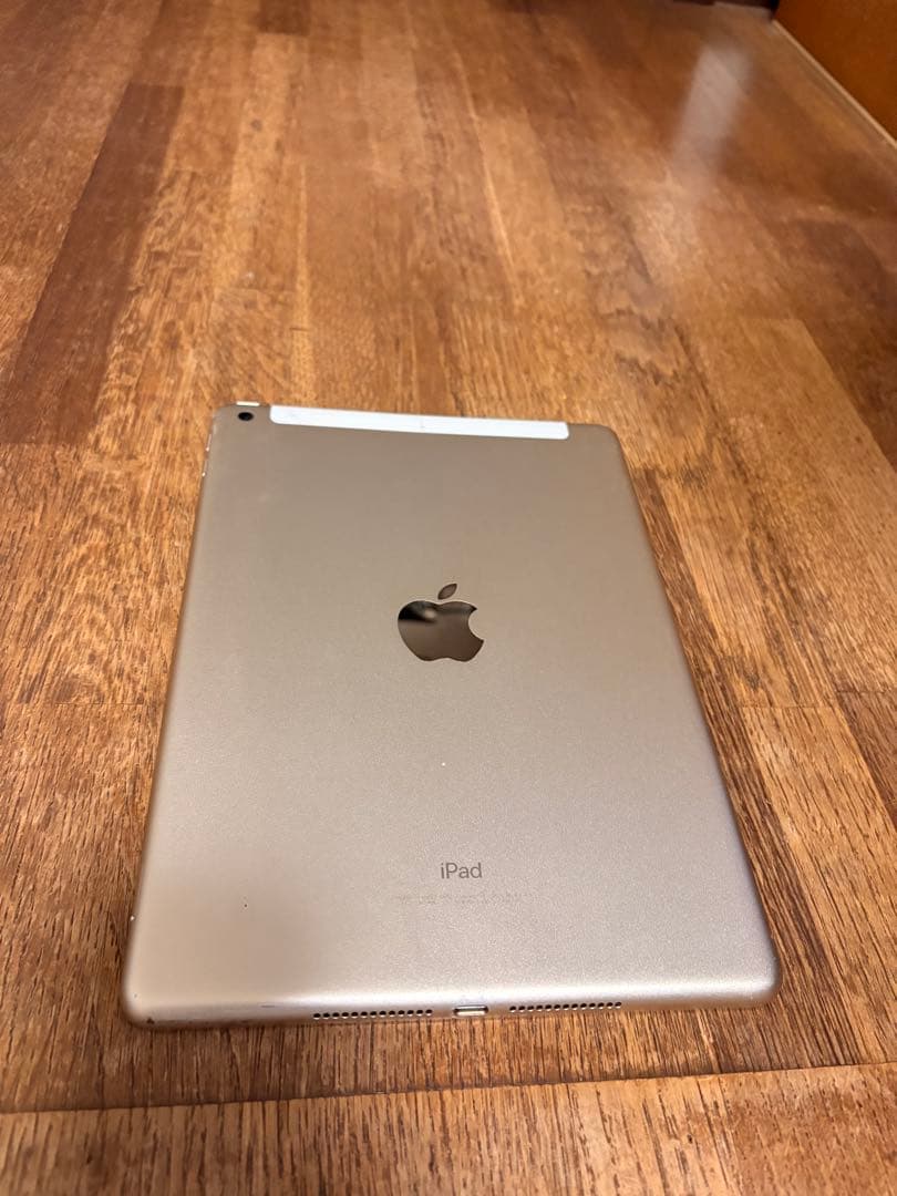 【値下げ後】Apple iPad 第5世代 ゴールド 32GB