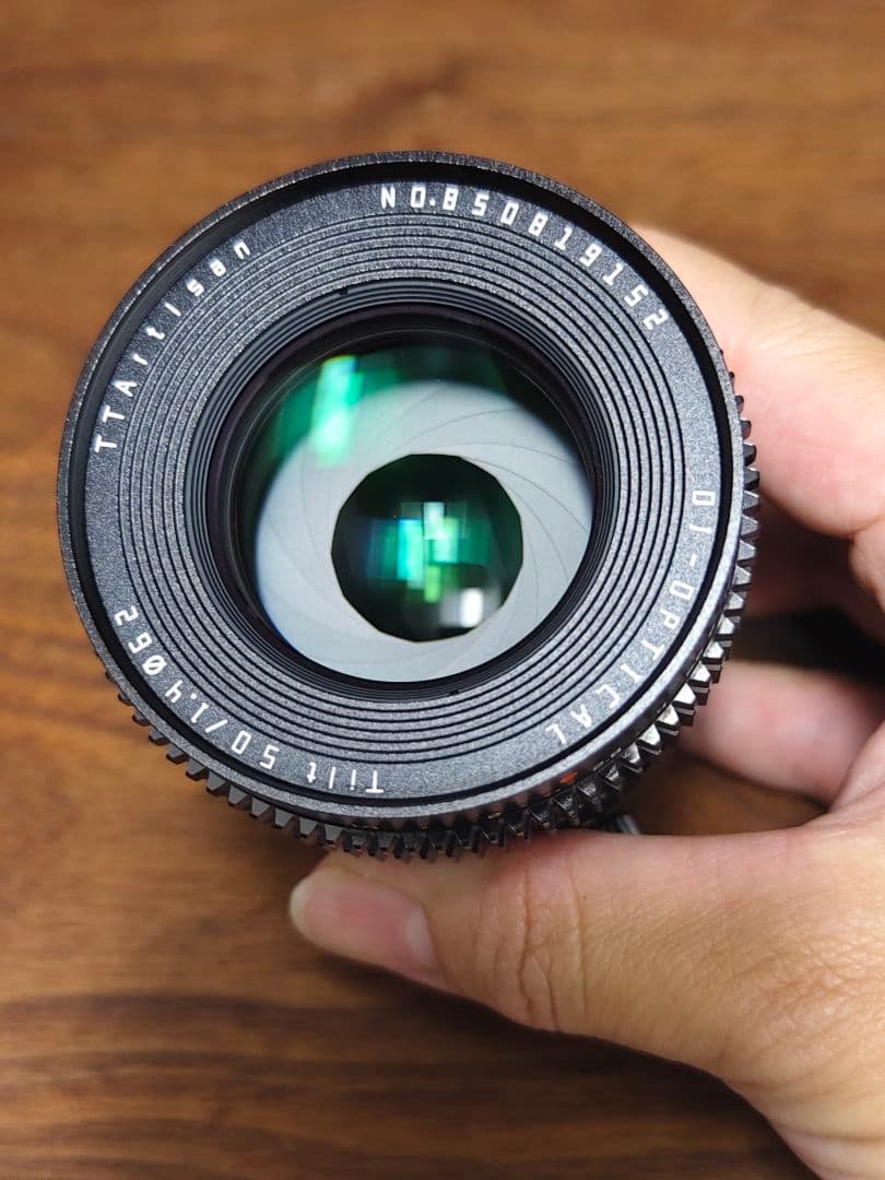 TTArtisan Tilt 50 50mm f/1.4 レンズ