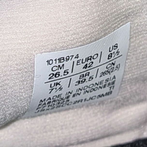 ASICS NOVABLAST5 【26.5cm！】