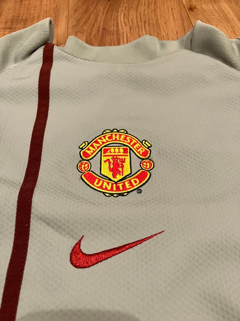 マンチェスターユナイテッドNike トレーニングトップ 00s古着　ピステ