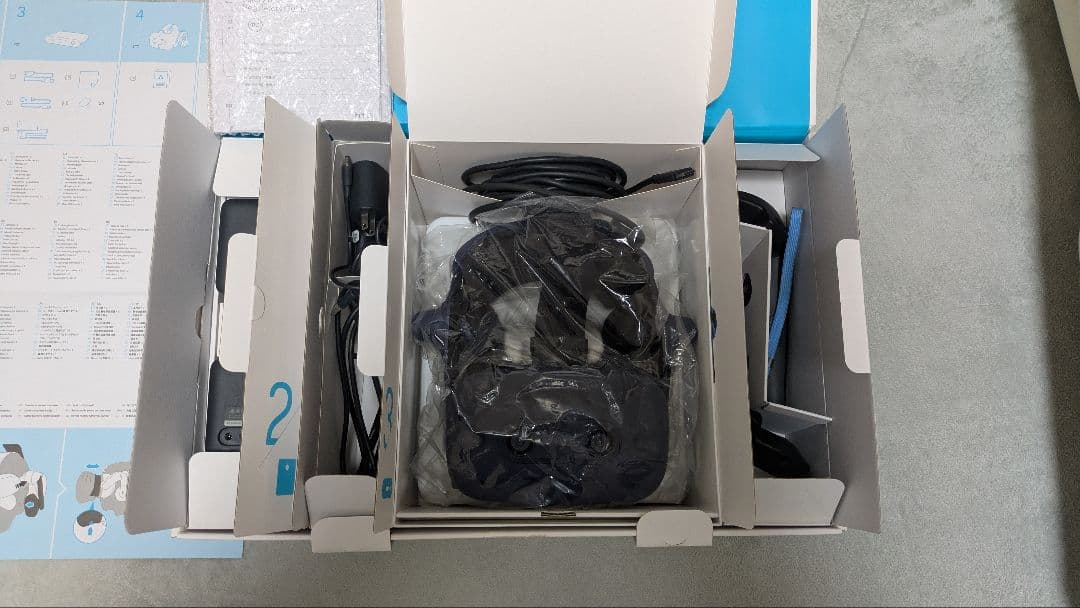 HTC VIVE PRO (スターターキット) 美品