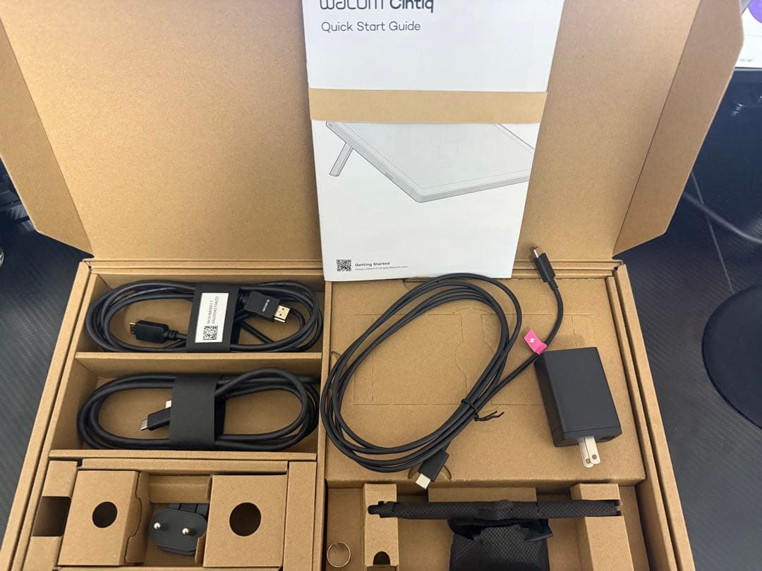 液タブ・ペンタブ Wacom Cintiq 16 DTK168K4C