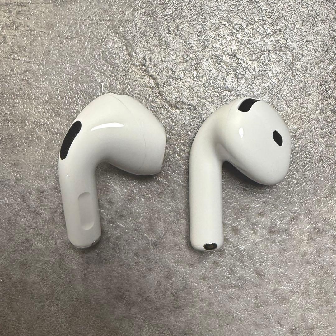 Apple AirPods 4 アクティブノイズ キャンセリング搭載(ANC)