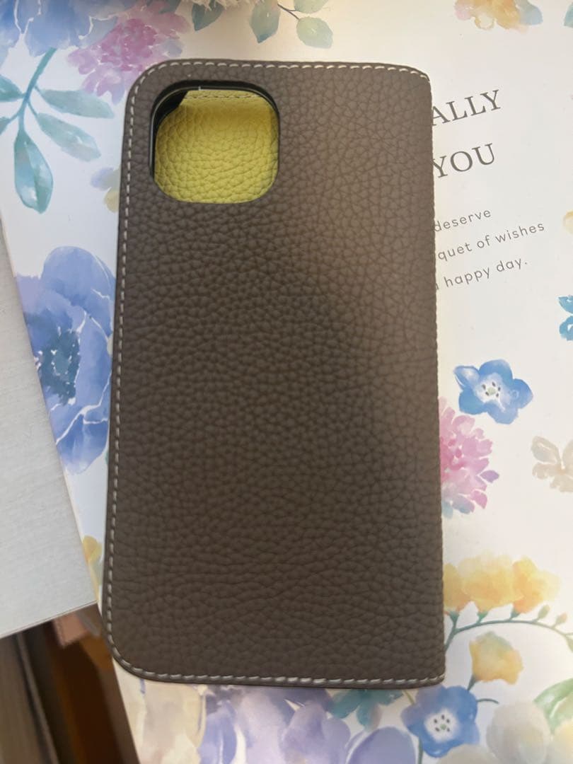 【美品】ボナベンチュラ　iPhone14ケース