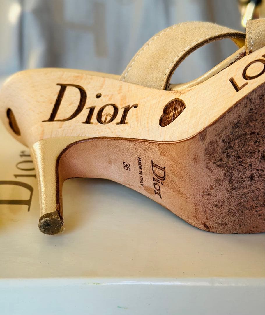 (美品) Dior ベージュ ハイヒールサンダル ディオール LOVE モチーフ