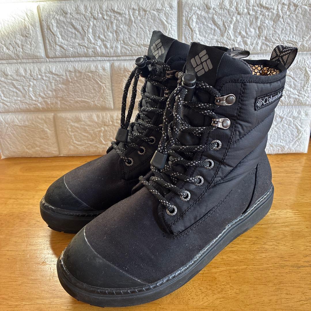 maru maruです。Columbia converse 2足セット