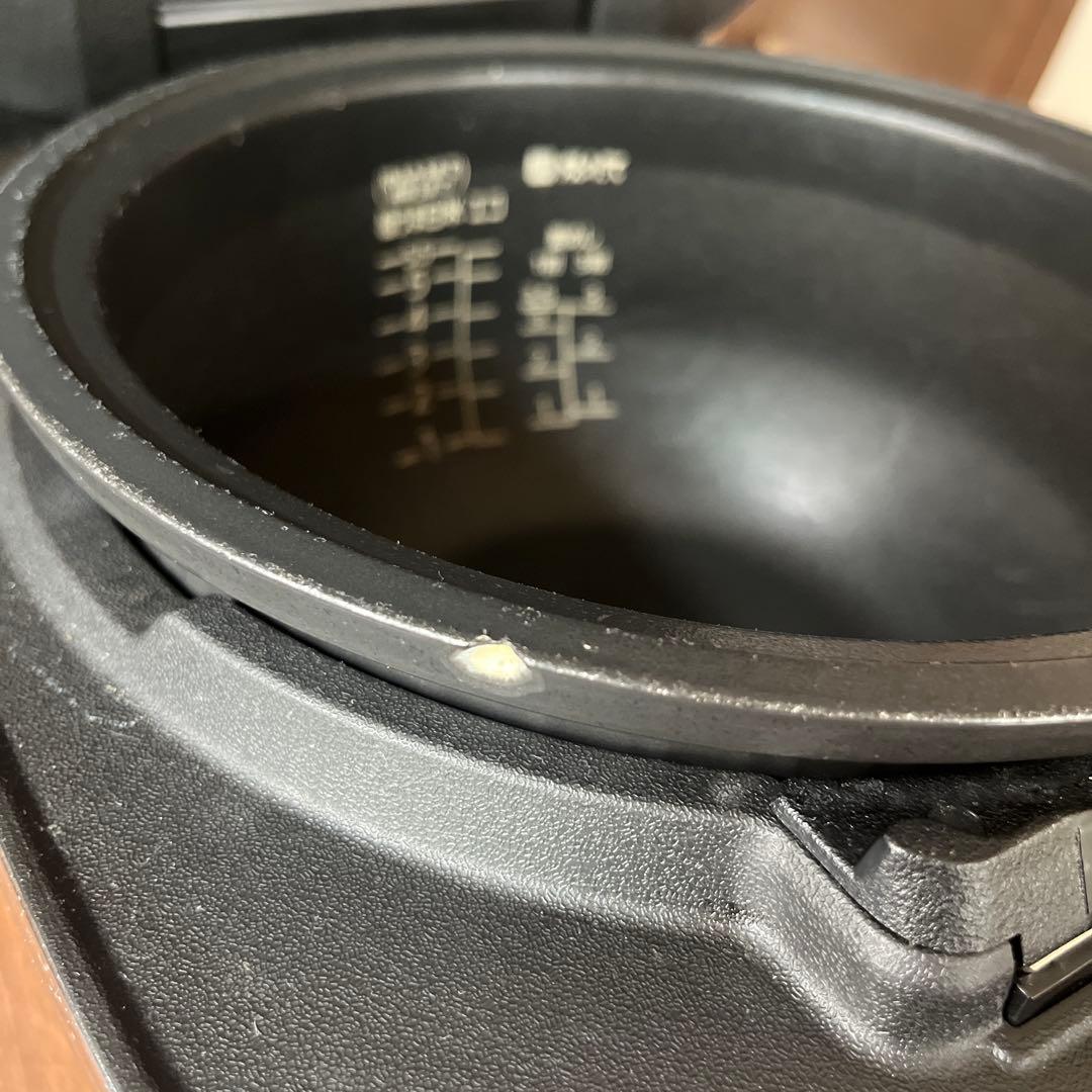 タイガー　土鍋圧力IH炊飯ジャー 5.5合炊きJKXーV102型