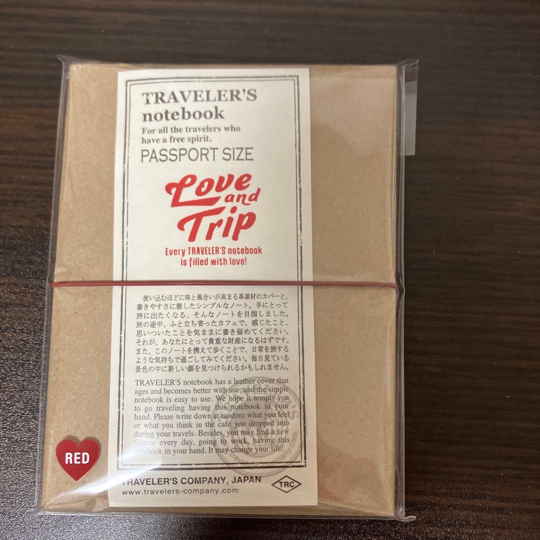 トラベラーズノート　LOVE AND TRIP パスポートサイズのセット