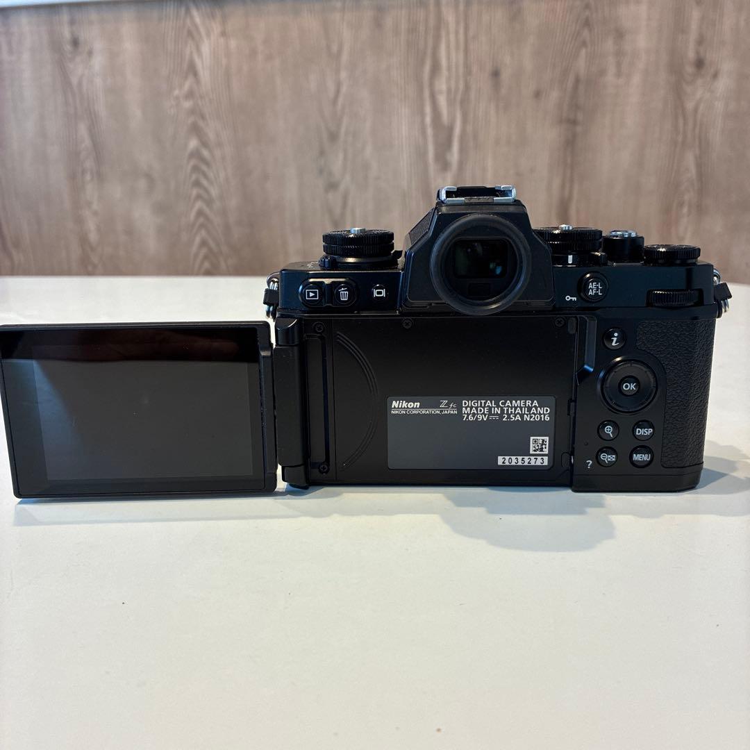 Nikon Z fc カニ様落札分