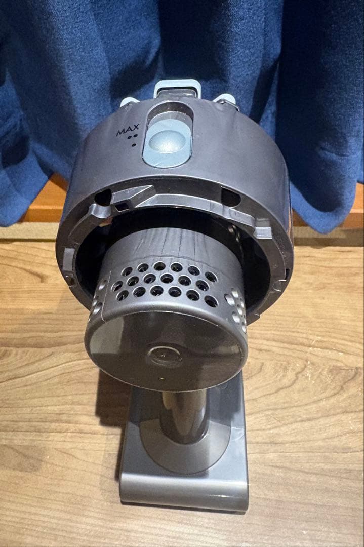 アタッチメント多数付属！細部まで洗浄済！#Dyson #V10 ハンドクリーナー