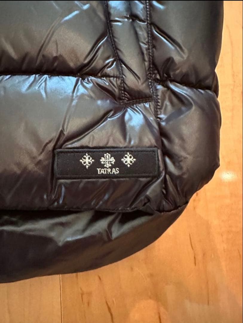 TATRAS フード付き ブラック　ダウンベスト　サイズ1 (xs〜s)