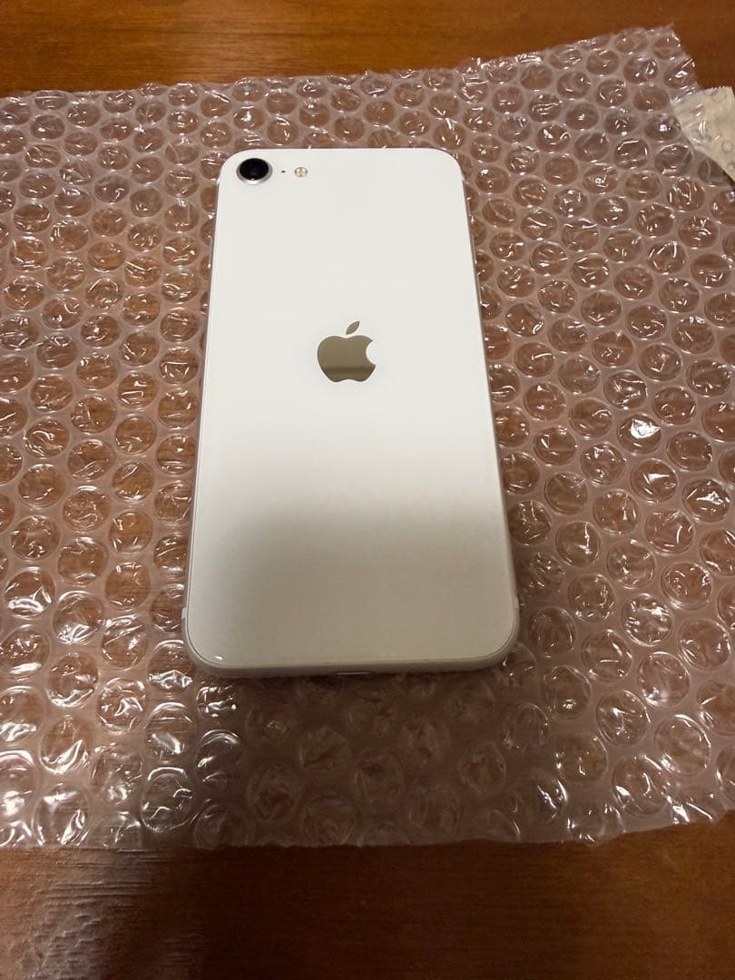 Apple iPhone SE 第二世代 本体