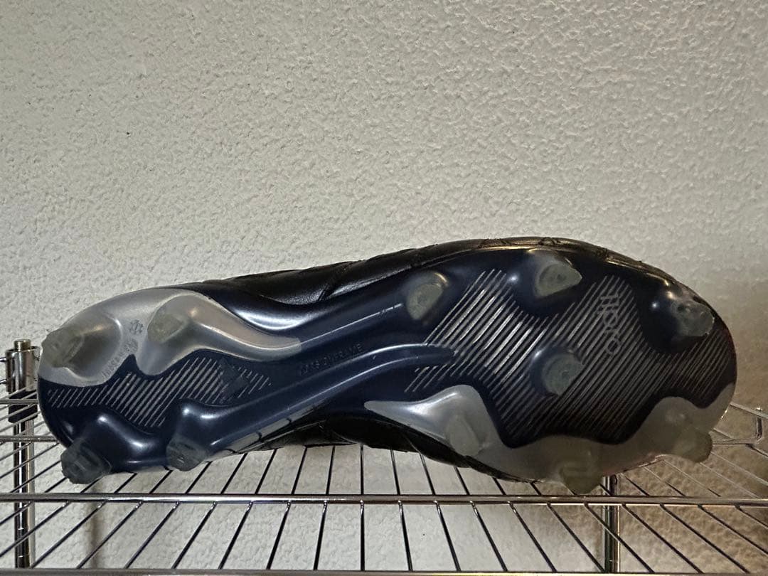 サッカー　スパイク　28センチ