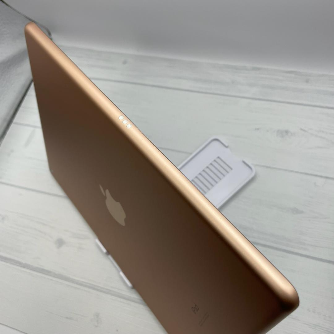 【美品】iPad 第8世代 キーボードケース＋ペンシルセット