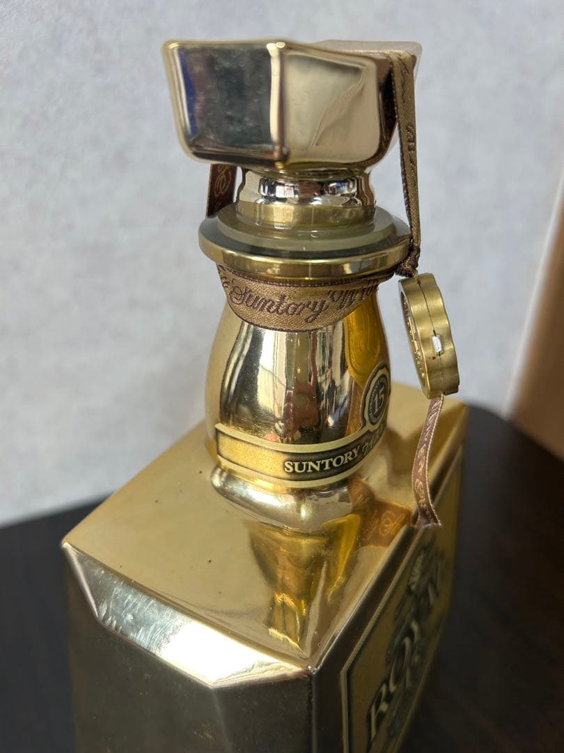 【未開栓】サントリーローヤルプレミアム15年ゴールド