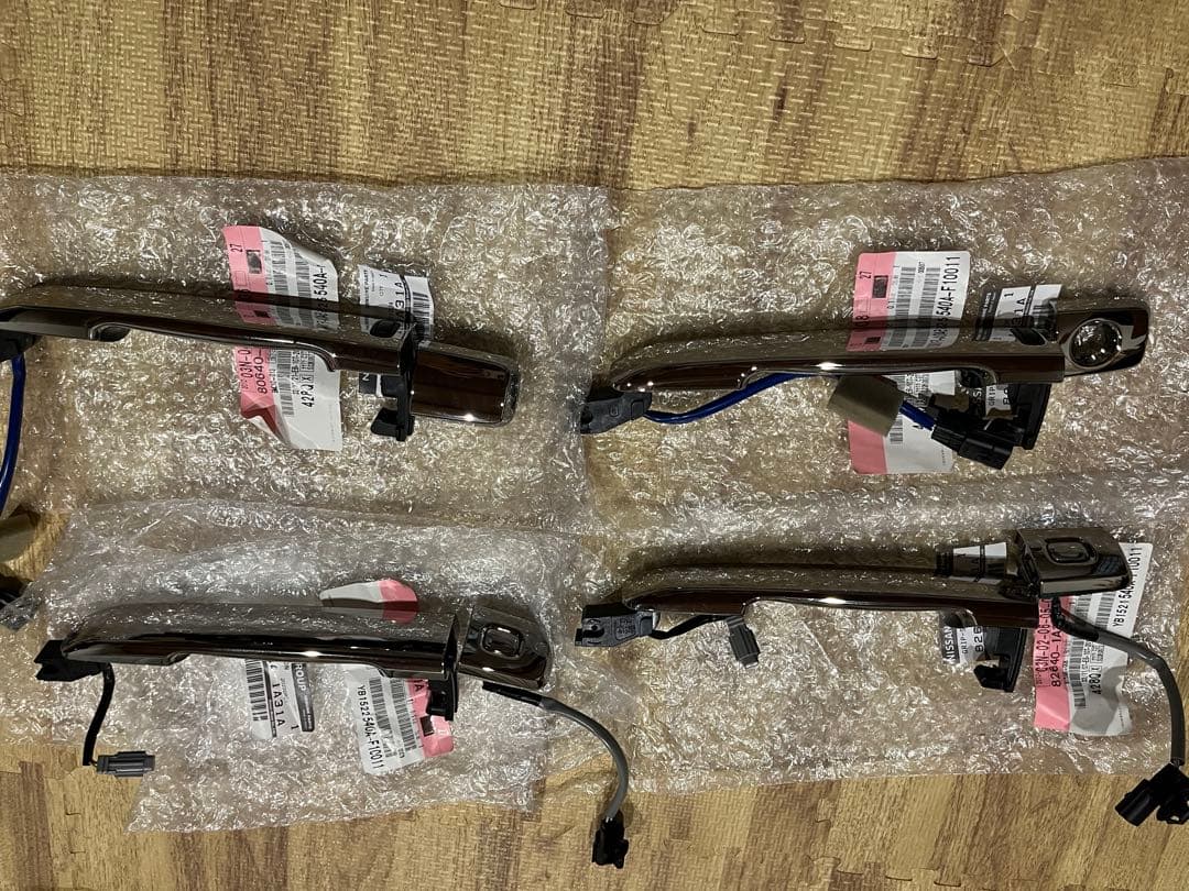 y*y様 セレナc27ニスモ　純正クロームメッキドアハンドル1台分セット