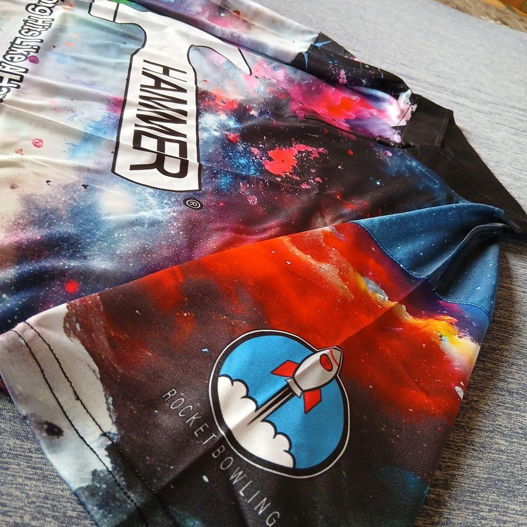 ✨新品✨ハンマー　2XLサイズ　宇宙　カラフル　大きいサイズ　ボウリングウェア