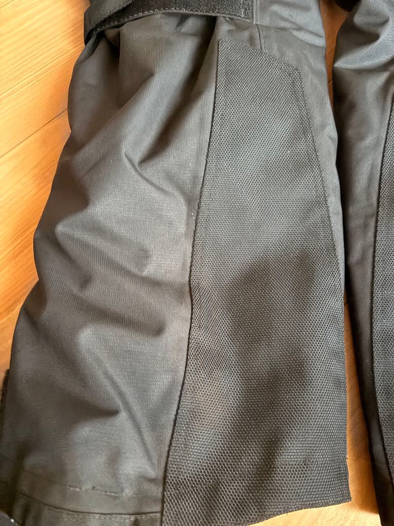 クシタニ　アロフトパンツ