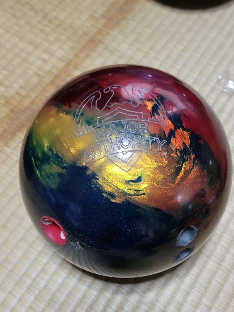 各メーカー ボウリングボール バラ売り、セット可能。