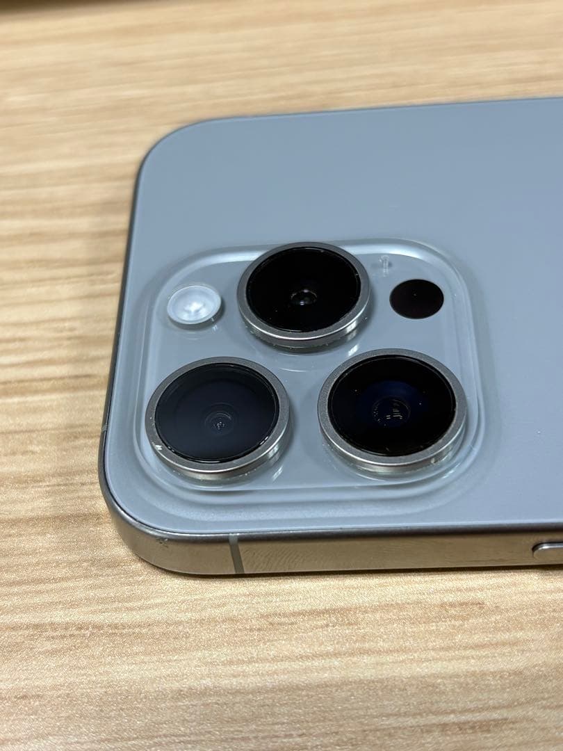 Apple iPhone15 Pro シルバー 本体 128G