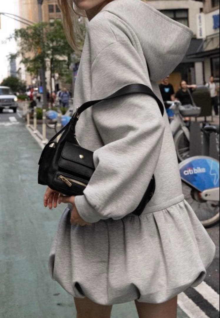 バッグ thetoe Brick multi pocket bag black