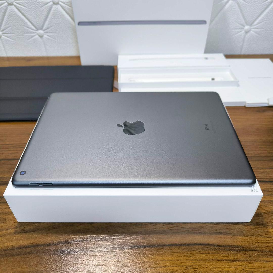 iPad 第7世代 32GB、 Smart Keyboard、 Pencil