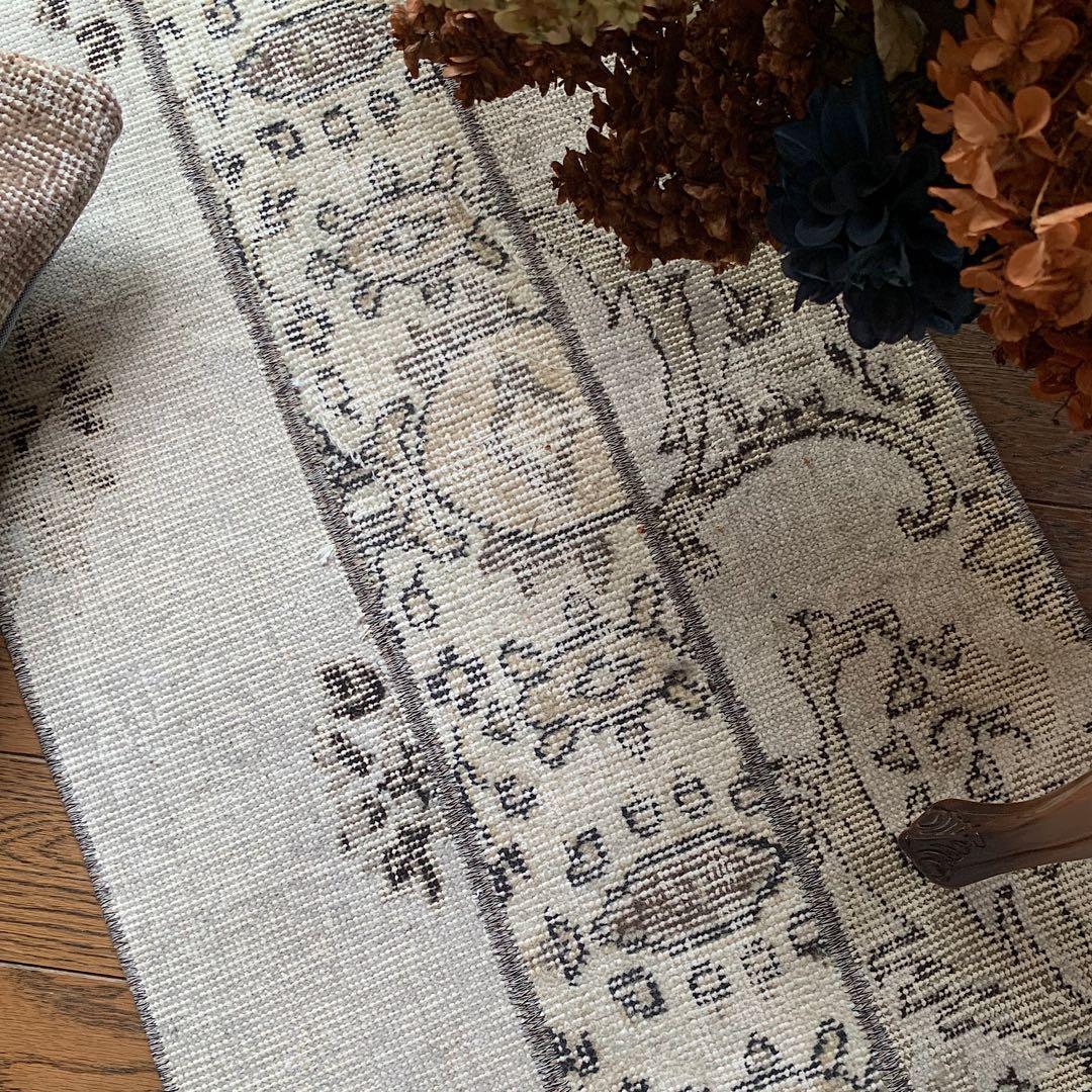 トルコヴィンテージラグ　ランナー　147×51アイボリー　グレージュ　トルコラグ