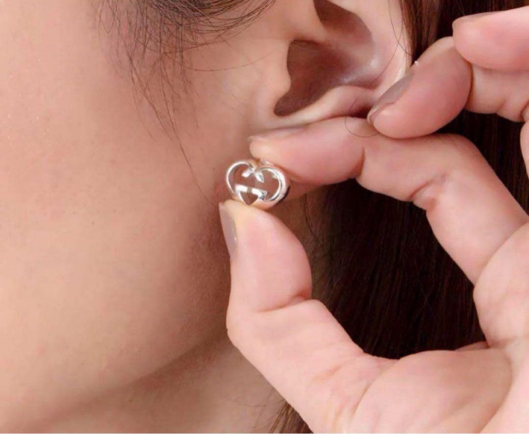 美品　GUCCI ハートインターロッキングピアス　片耳