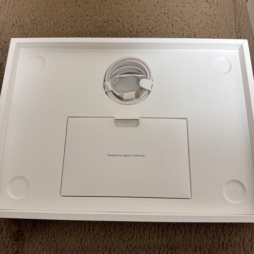 MacBook Air13.6インチM2 8GB 256GB