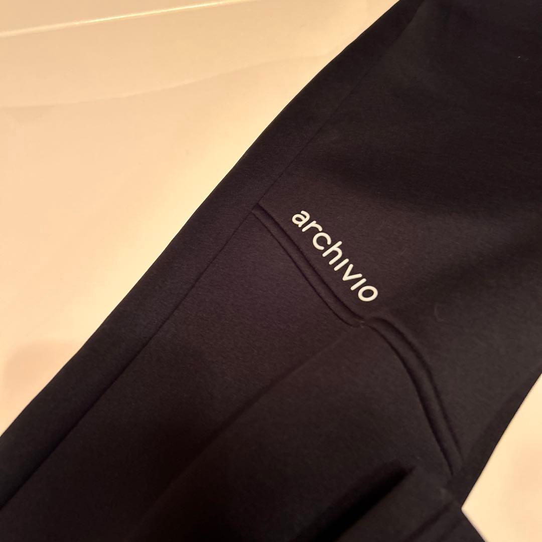 アルチビオ　ダンボールニットパンツ