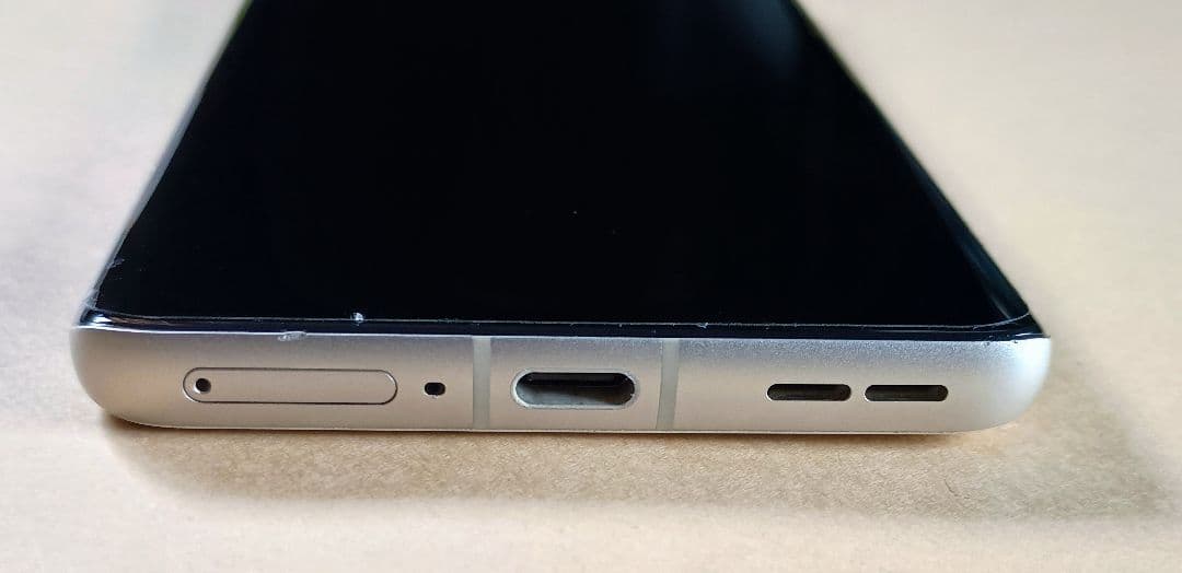 Motorola edge 50s PRO 本体のみ 画面ひび割れあり