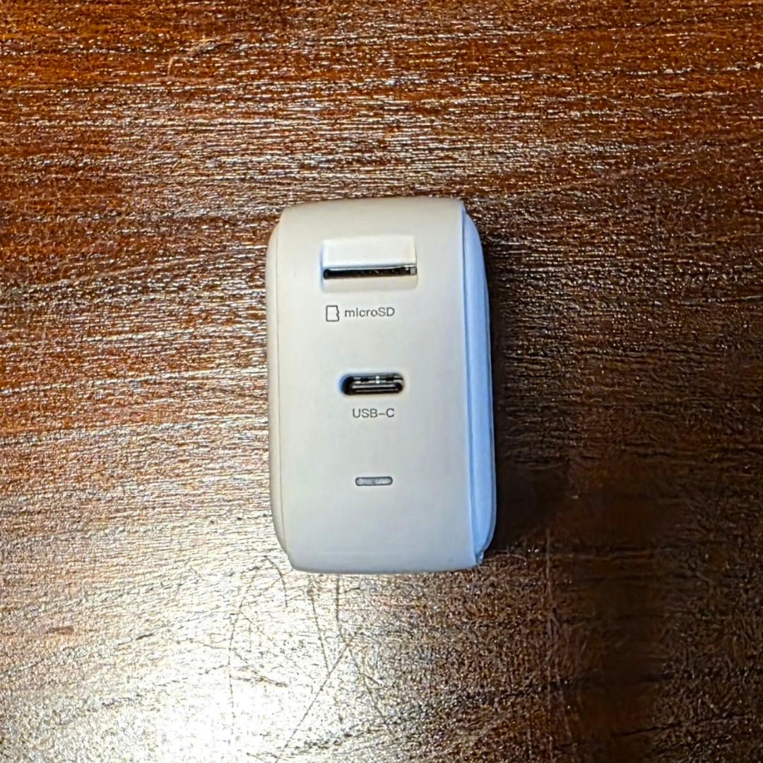 Maktar Qubii Power【充電しながら自動バックアップ】