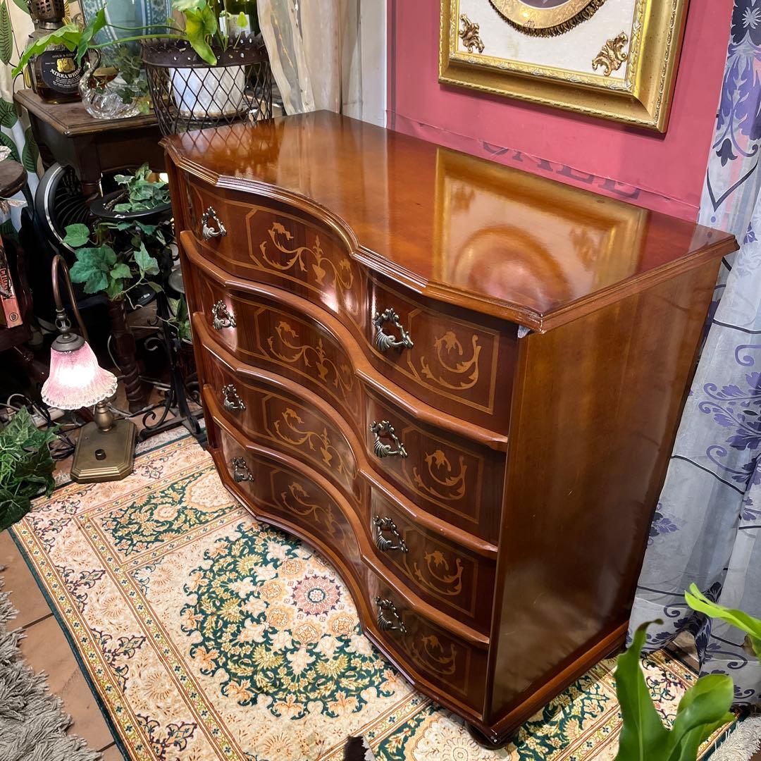 雪　Sale イタリアン アンティークPT 象嵌　４DRキャビネット