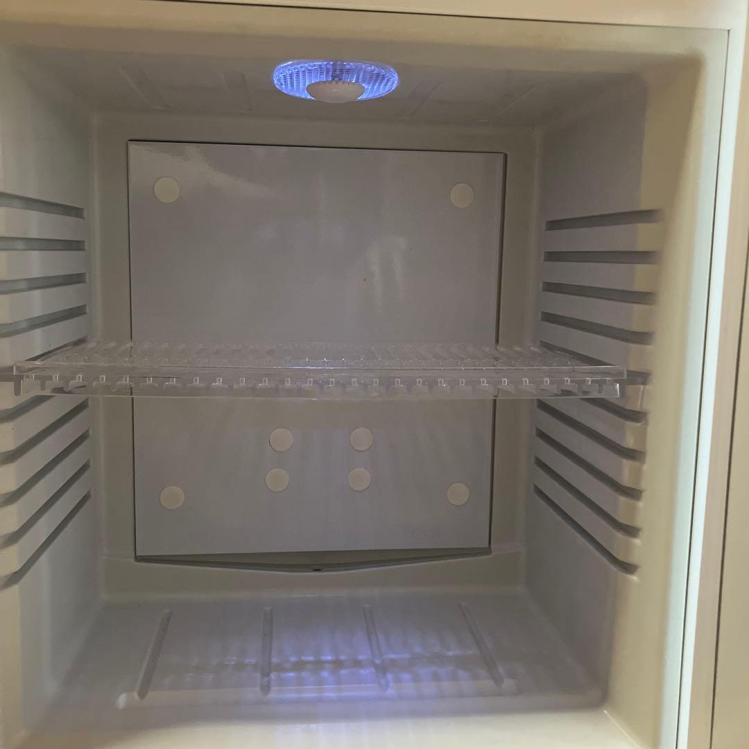 電子冷蔵庫20L SUNRUCK サンルック　SR-R2003W