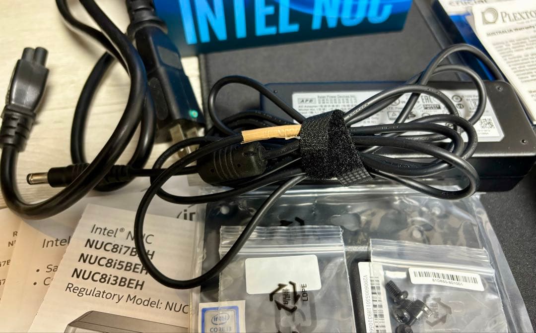 Intel NUC ミニPC BOXNUC8I3BEH 16G/256G