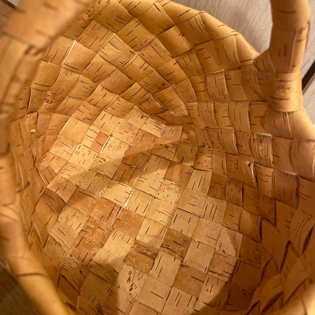 ロシア作家様引退！！の希少価値の白樺かご